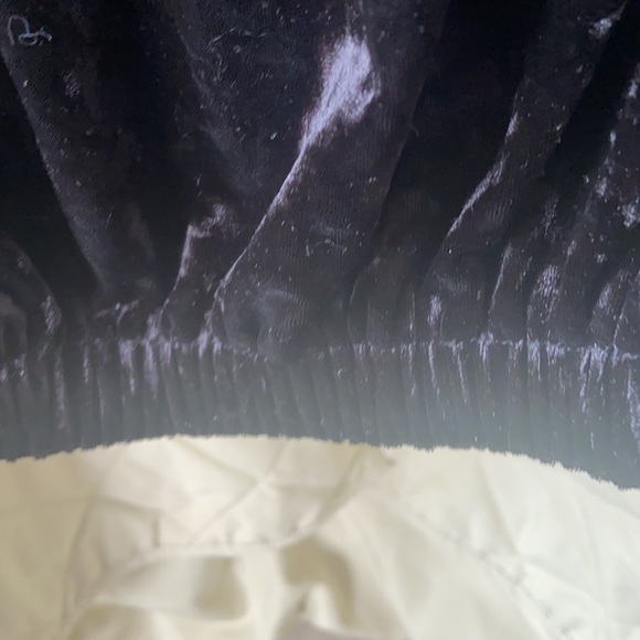 M 🔖 ZARA Velvet Cropped Long Sleeve Top Black Empire Crop - Picture 11 of 13